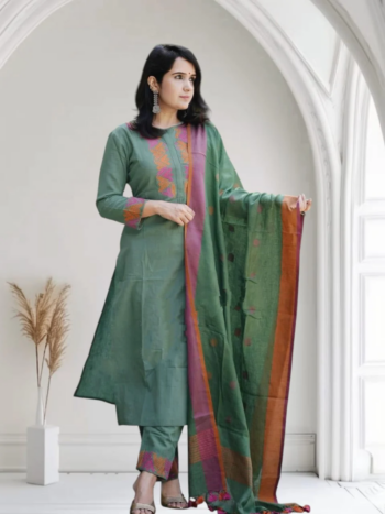 Alzifa Women’s Handloom Kurta Sets
